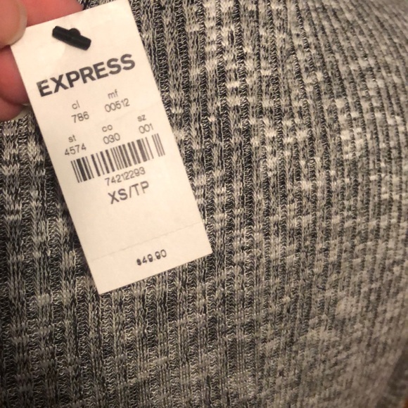 Express knot cut out long sleeve dress - Picture 4 of 6